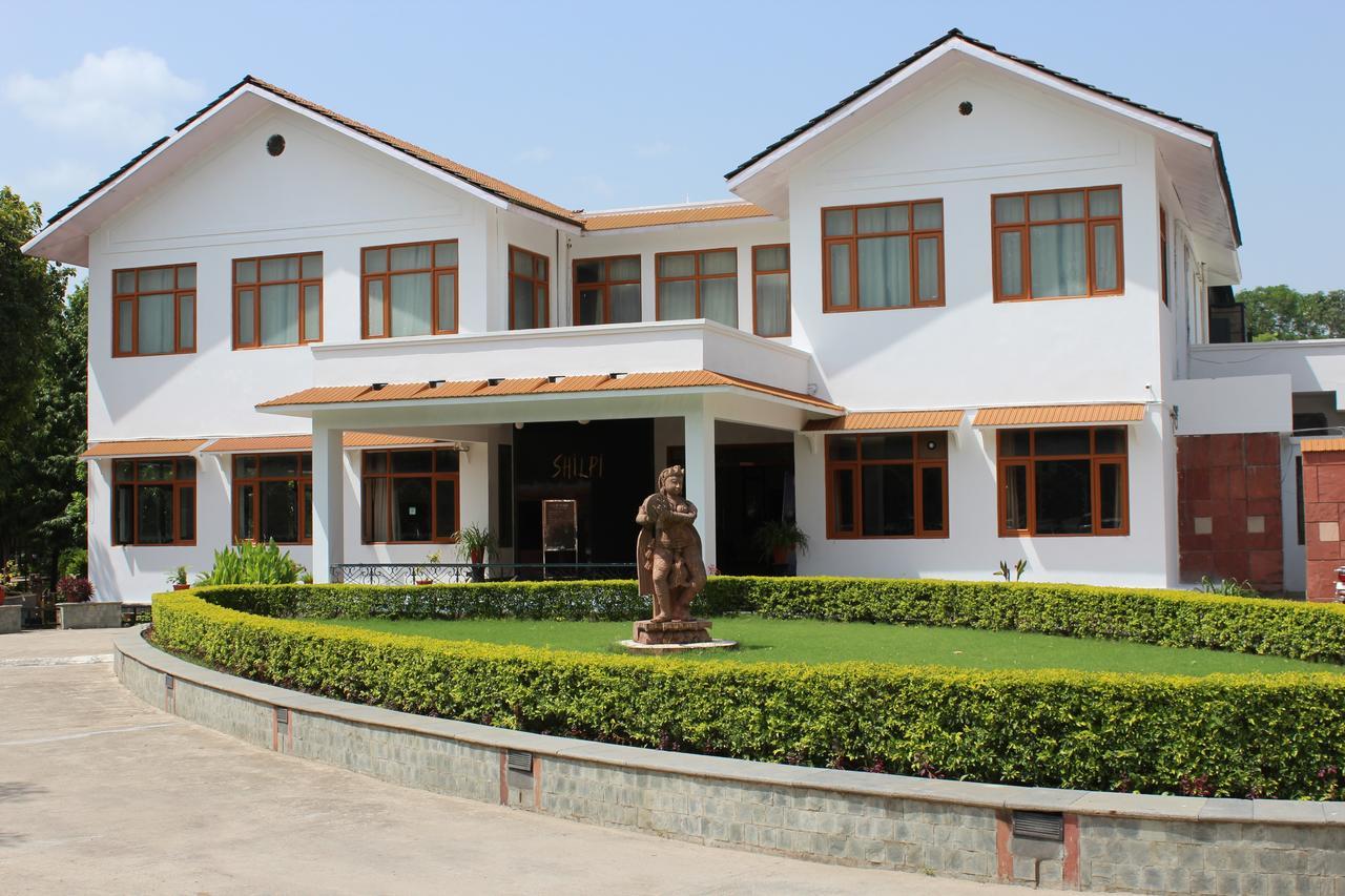 Amantra Shilpi Resort Udaipur Exterior foto